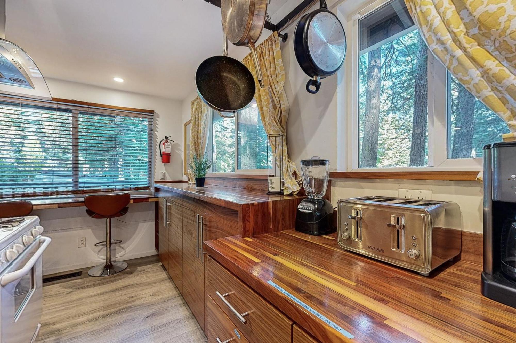 Charming Lake Tahoe Cabin Carnelian Bay エクステリア 写真